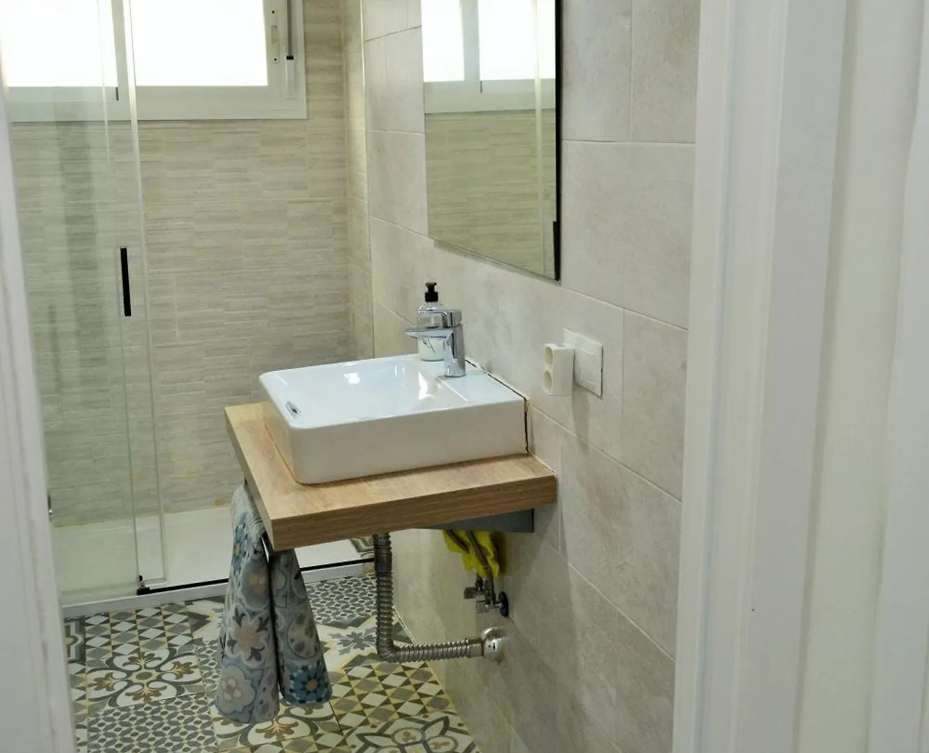 Vialia 1 Suites Malaga Apartment
